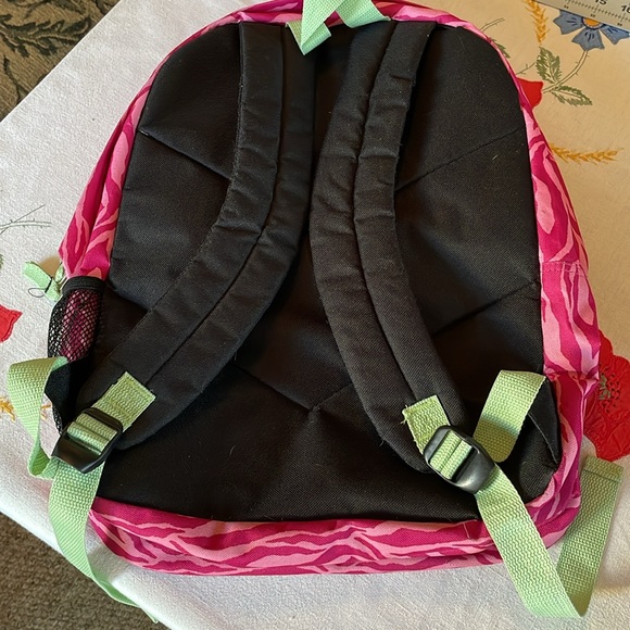 Trailmaker backpack, pink zebra stripe w black straps - Picture 3 of 11